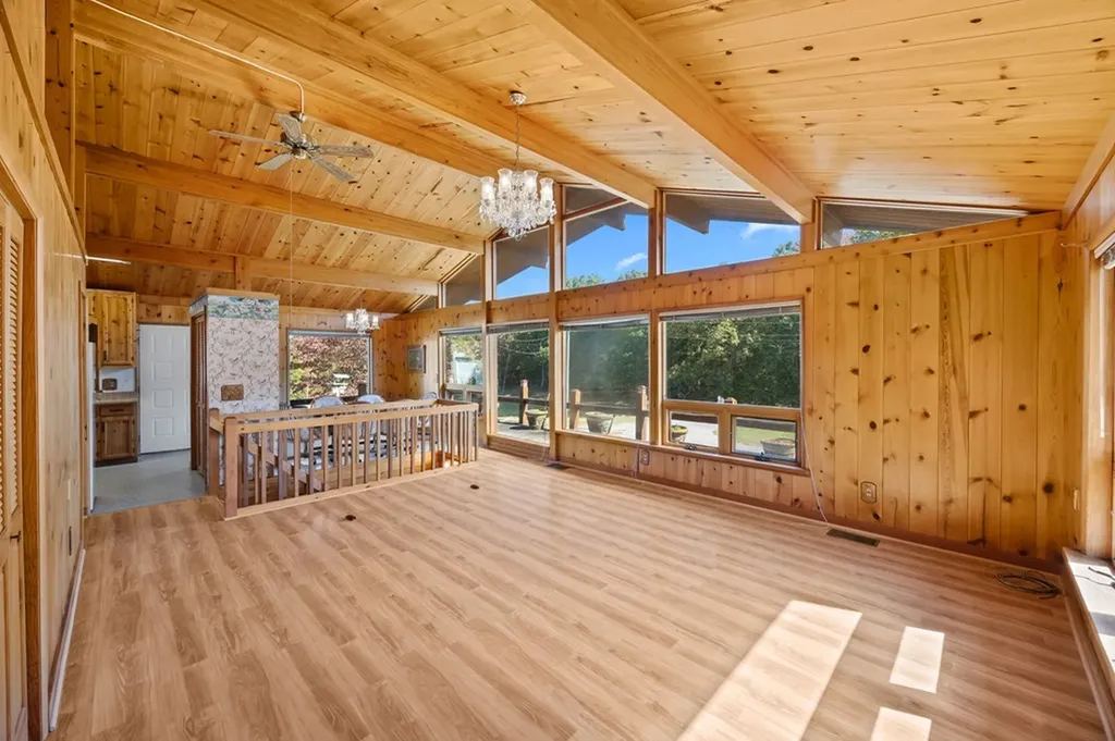 384 Miller Court Crossville TN 38571-2387