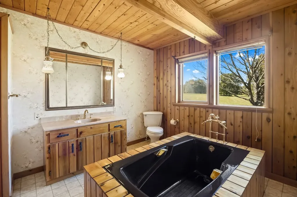 384 Miller Court Crossville TN 38571-2387