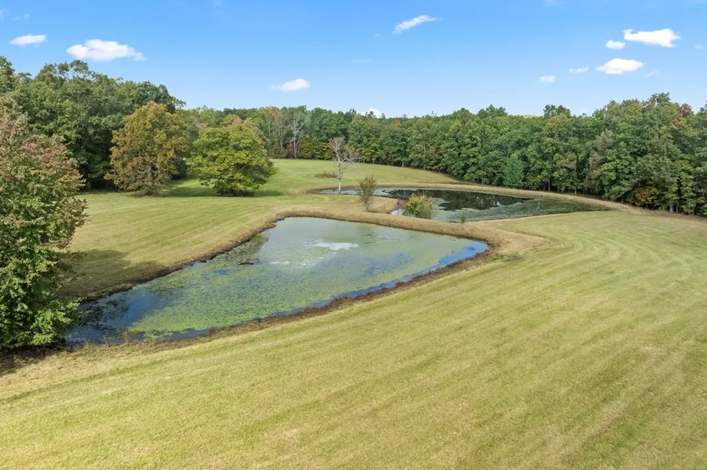 384 Miller Court Crossville TN 38571-2387