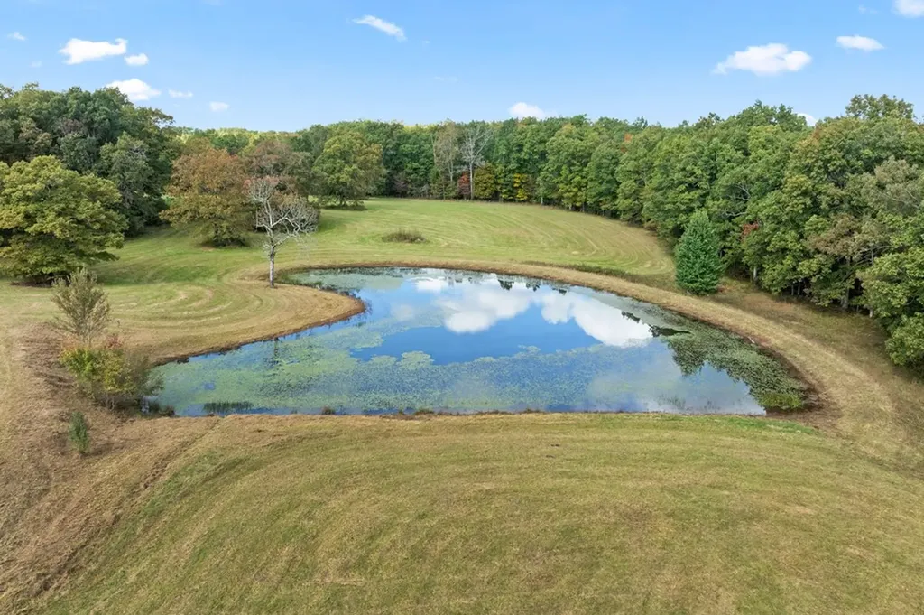 384 Miller Court Crossville TN 38571-2387