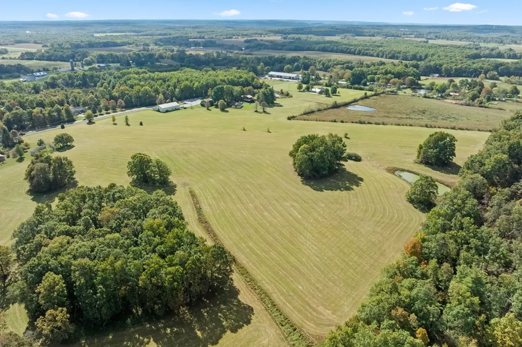 384 Miller Court Crossville TN 38571-2387