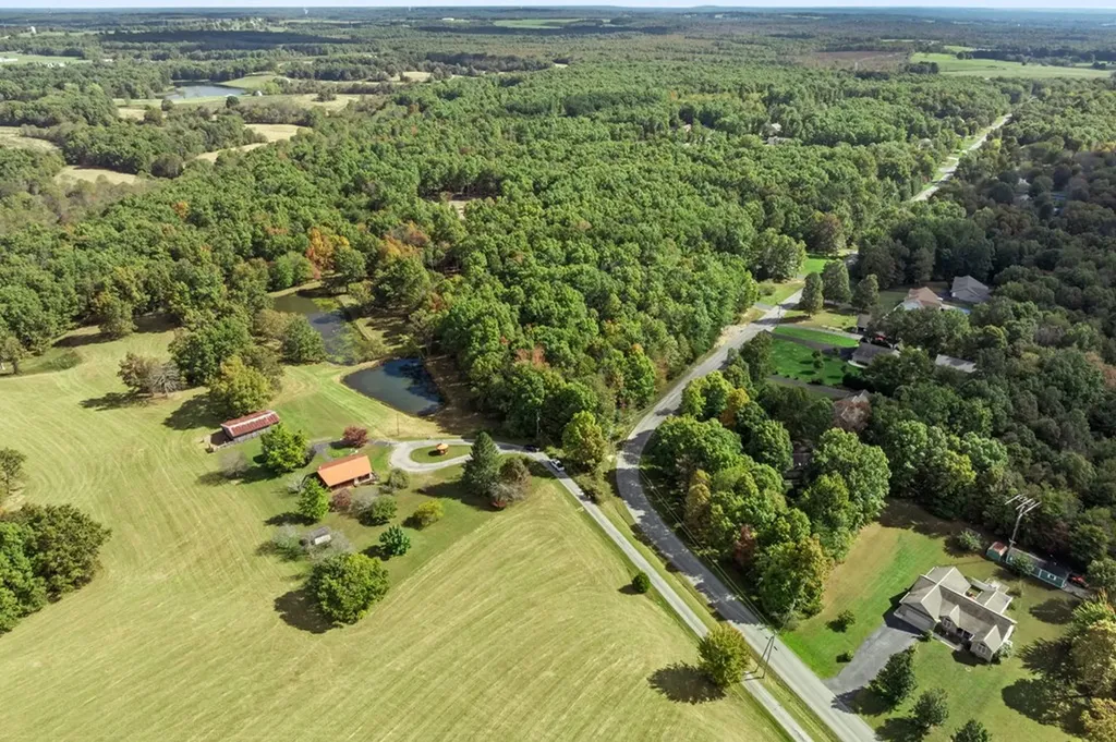 384 Miller Court Crossville TN 38571-2387