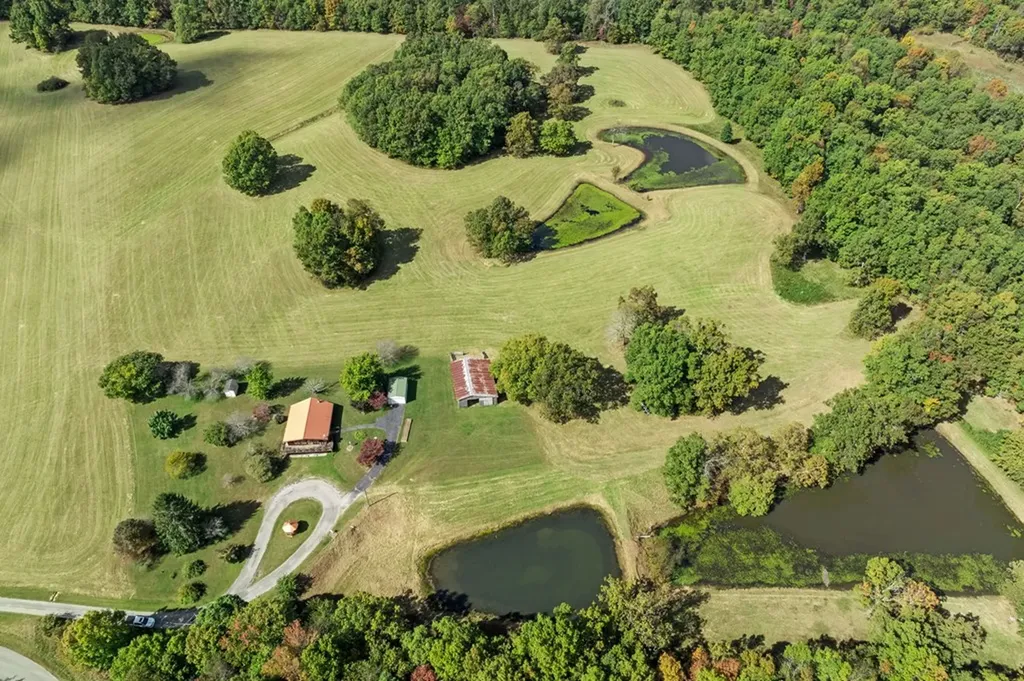 384 Miller Court Crossville TN 38571-2387