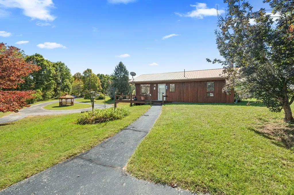 384 Miller Court Crossville TN 38571-2387