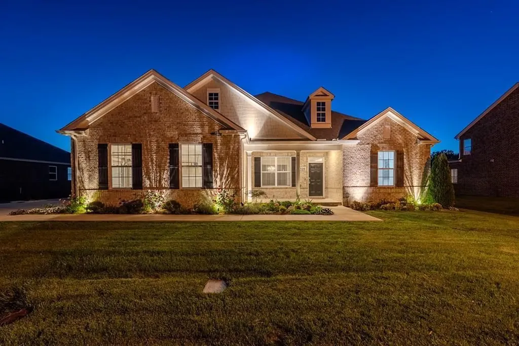 320 Greymoor Lane Cookeville TN 38501