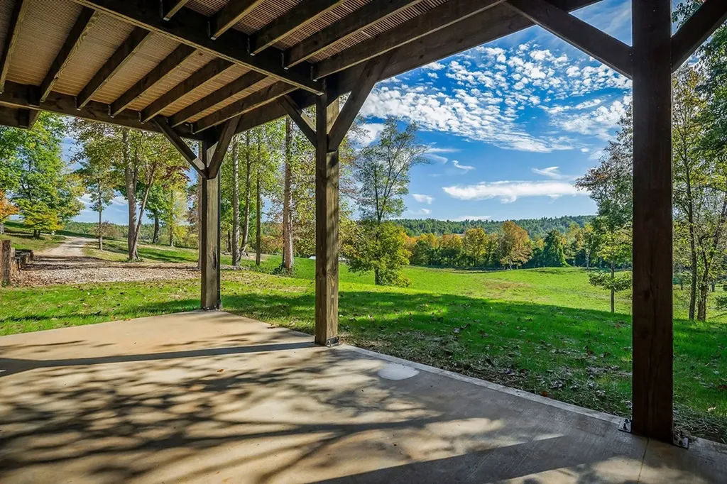 260 Billy Beason Lane Livingston TN 38570