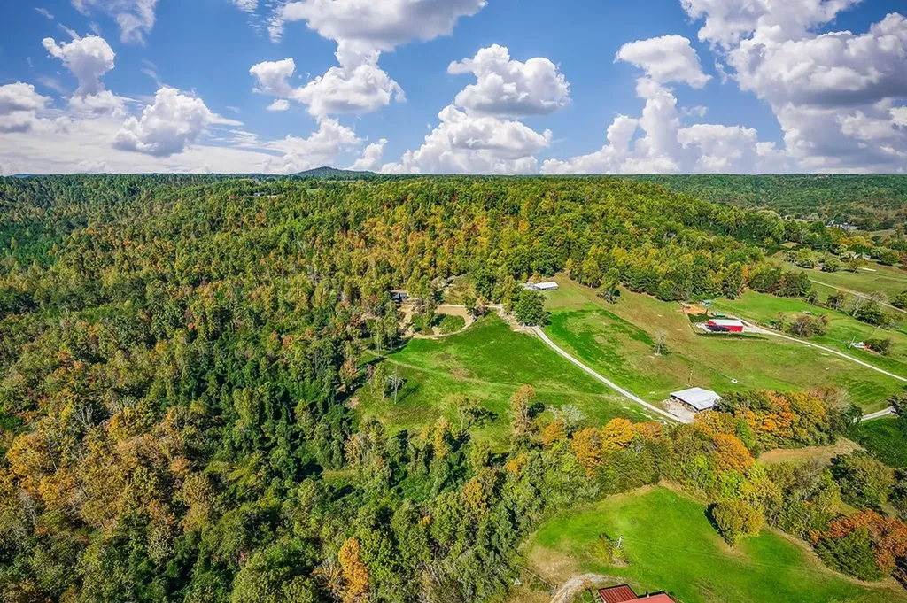 260 Billy Beason Lane Livingston TN 38570