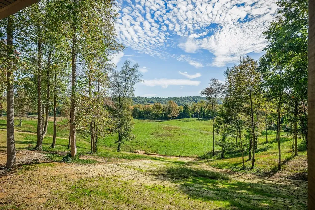 260 Billy Beason Lane Livingston TN 38570