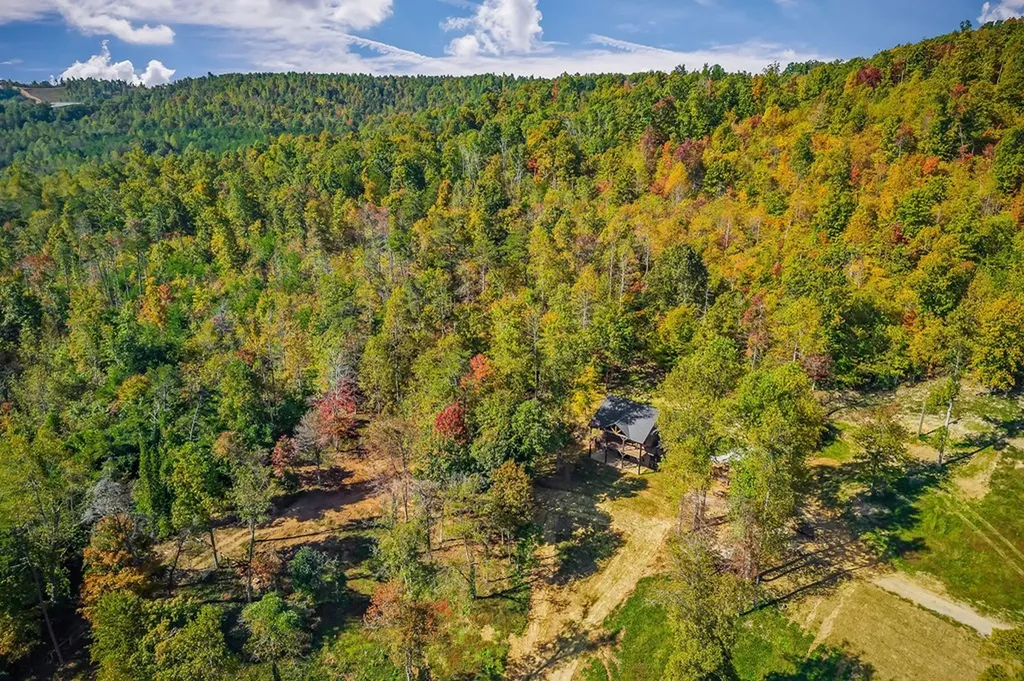 260 Billy Beason Lane Livingston TN 38570