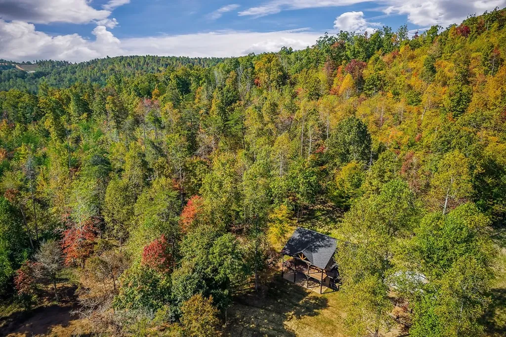 260 Billy Beason Lane Livingston TN 38570