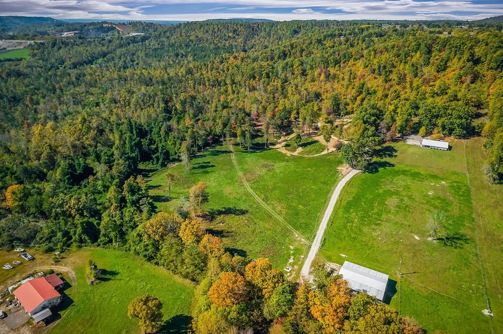 260 Billy Beason Lane Livingston TN 38570