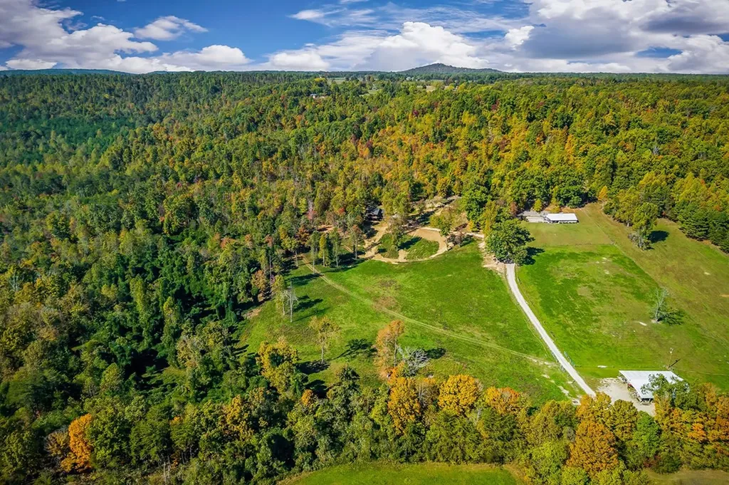 260 Billy Beason Lane Livingston TN 38570