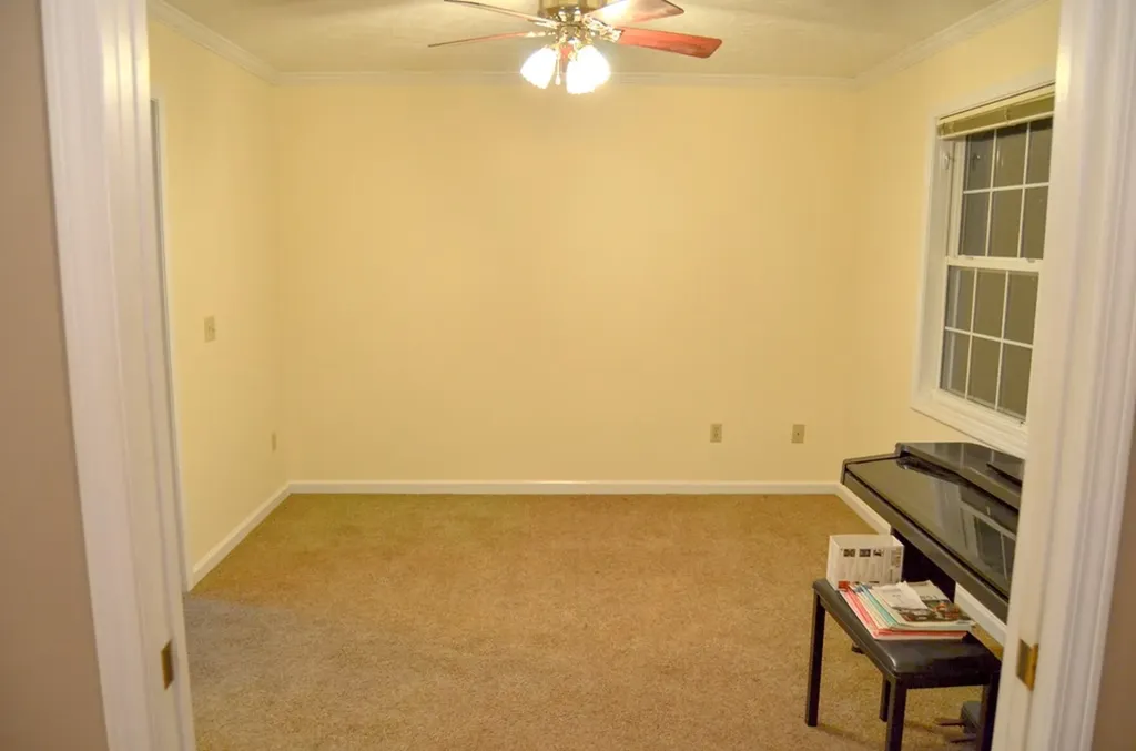 170 Pin Oak Lane Crossville TN 38555