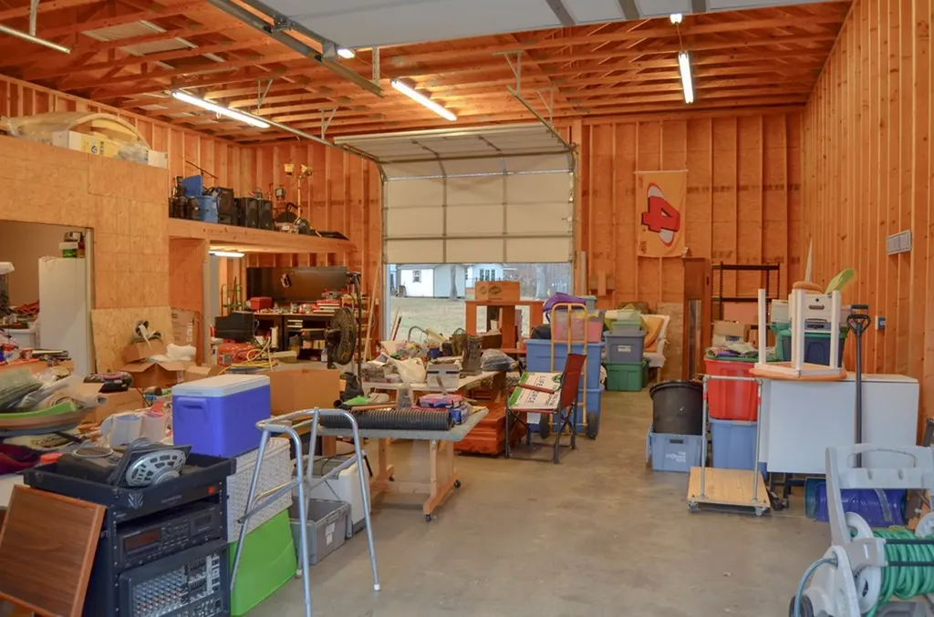 170 Pin Oak Lane Crossville TN 38555