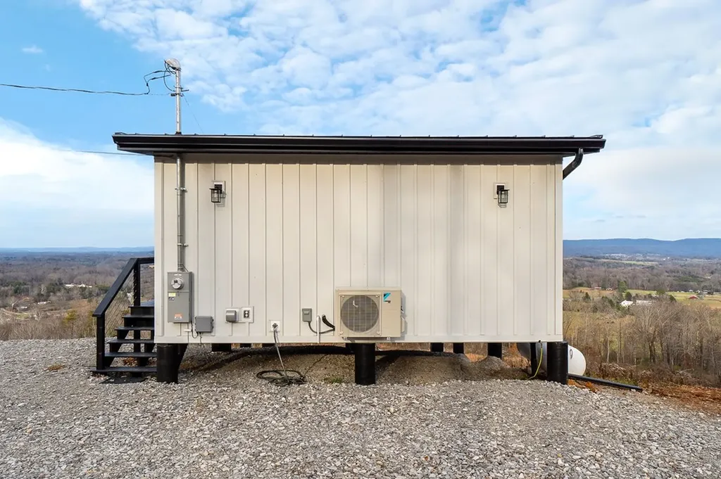 431 Bald Knob Mountain And Cummings Cove Road Doyle TN 38559