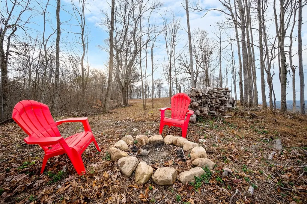 431 Bald Knob Mountain And Cummings Cove Road Doyle TN 38559