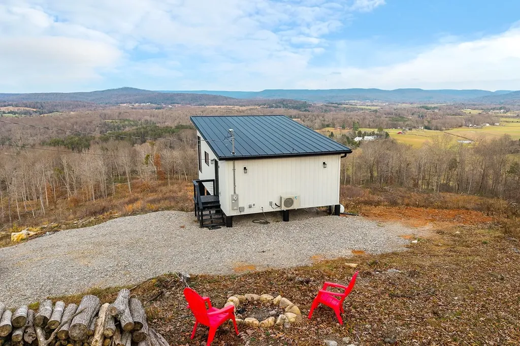 431 Bald Knob Mountain And Cummings Cove Road Doyle TN 38559