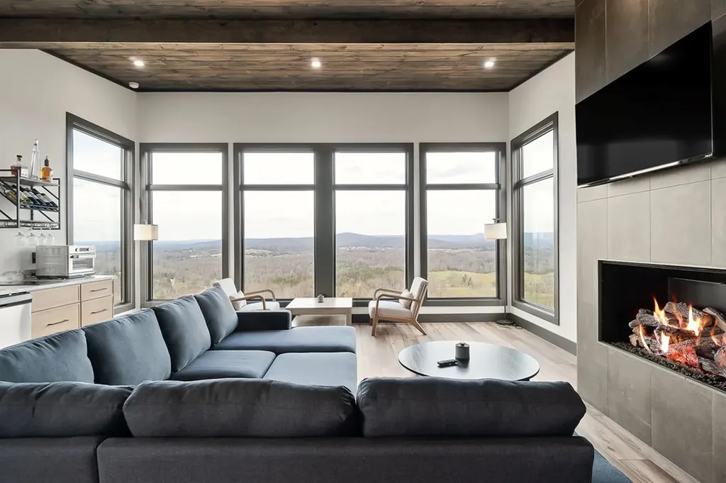 431 Bald Knob Mountain And Cummings Cove Road Doyle TN 38559