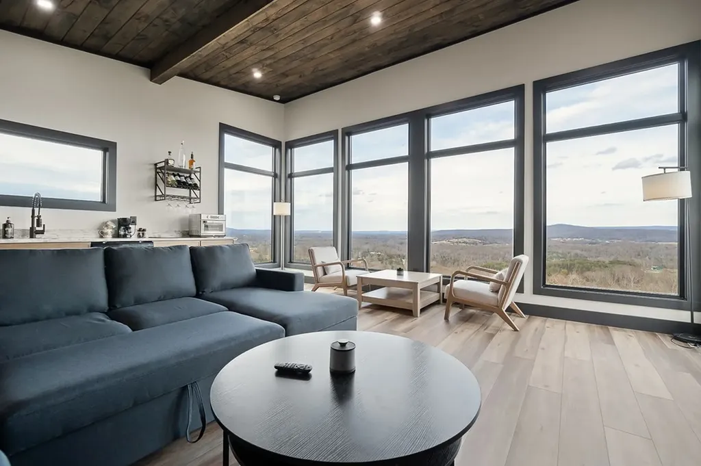 431 Bald Knob Mountain And Cummings Cove Road Doyle TN 38559