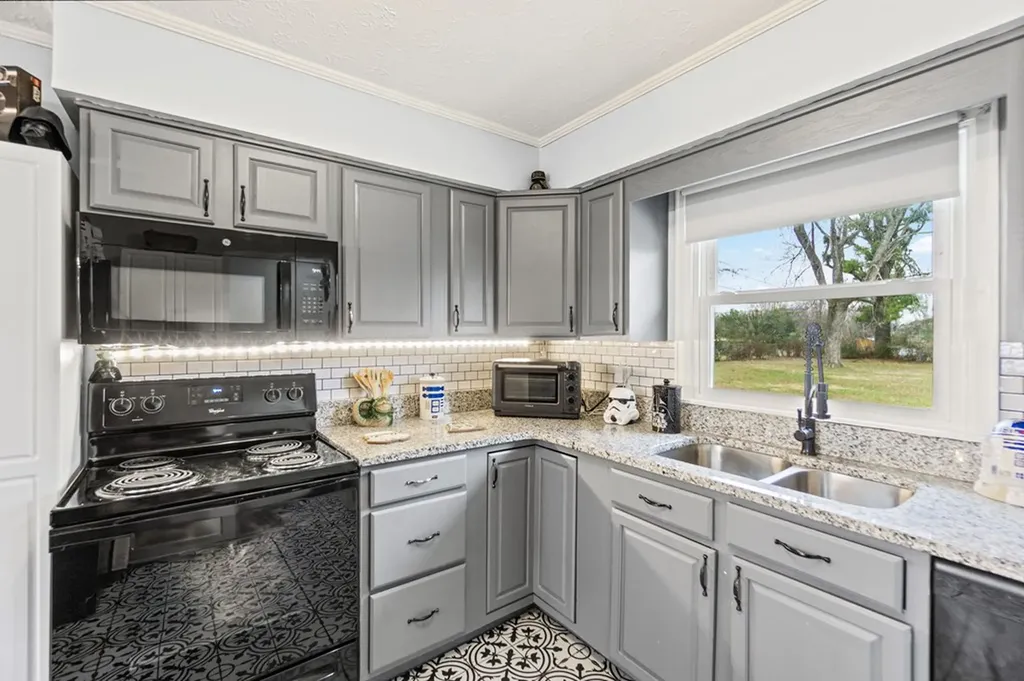 146 Cooper Road Cookeville TN 38506