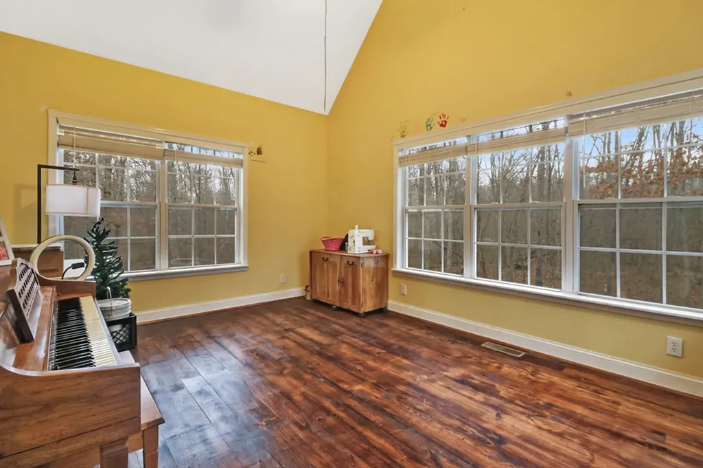 1035 Gray Eagle Drive Crossville TN 38572