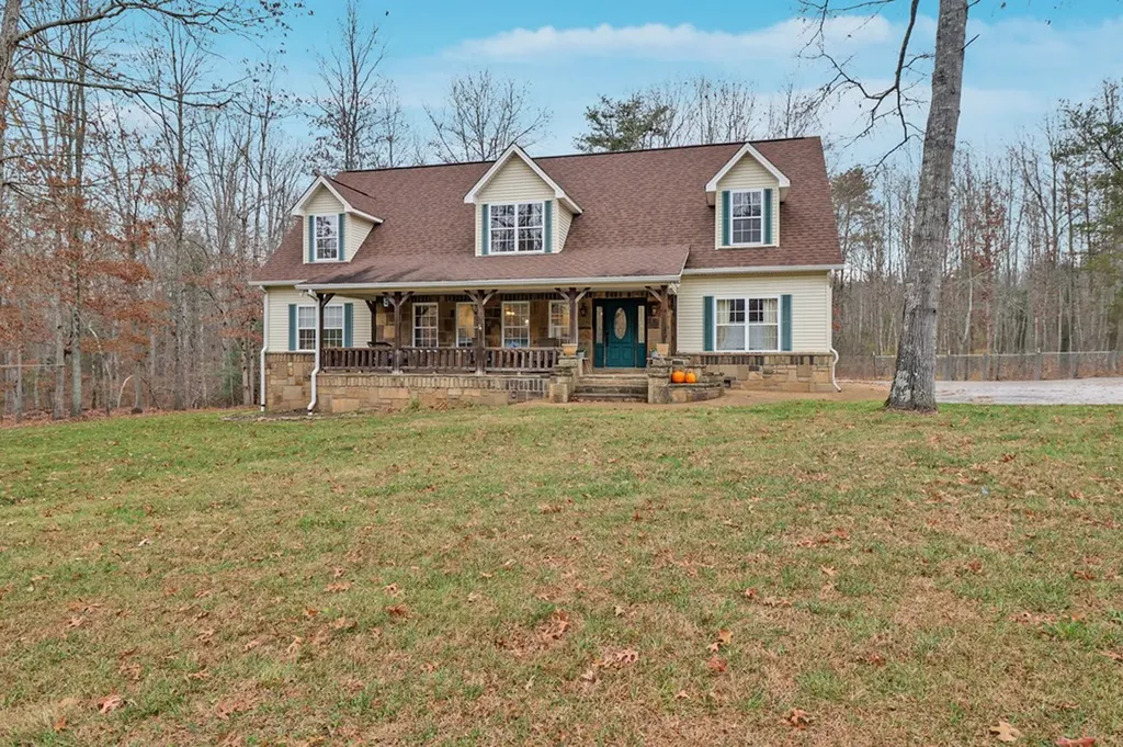 1035 Gray Eagle Drive Crossville TN 38572