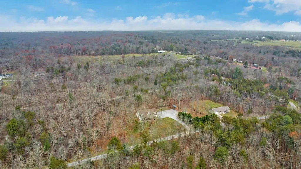 1035 Gray Eagle Drive Crossville TN 38572