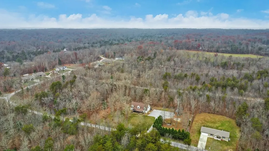 1035 Gray Eagle Drive Crossville TN 38572