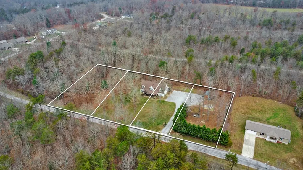 1035 Gray Eagle Drive Crossville TN 38572