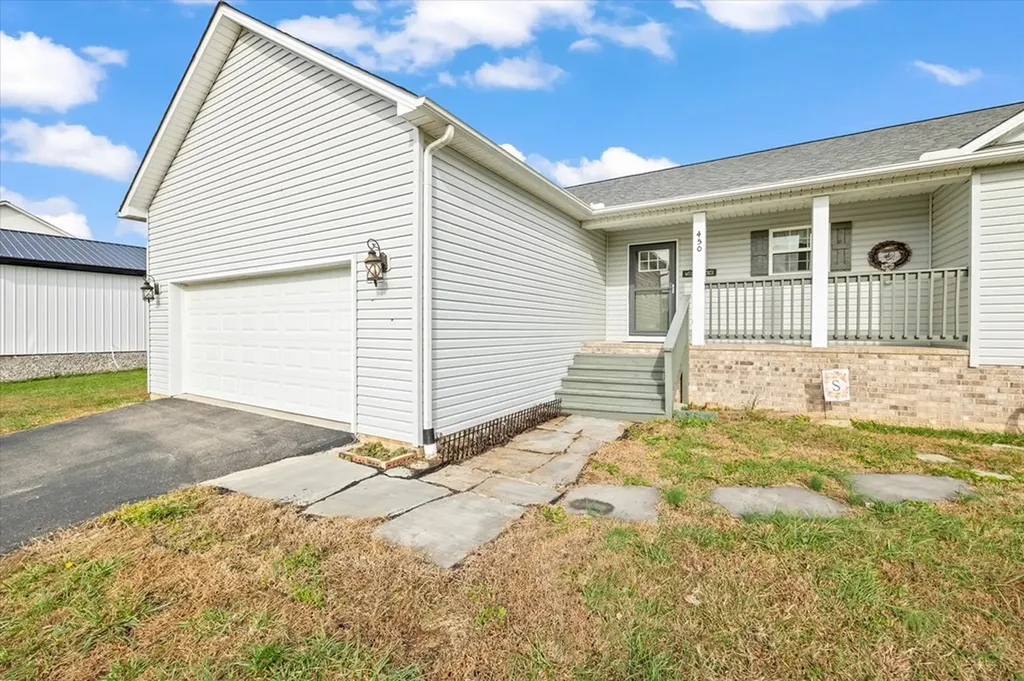 450 Golden Circle Cookeville TN 38506