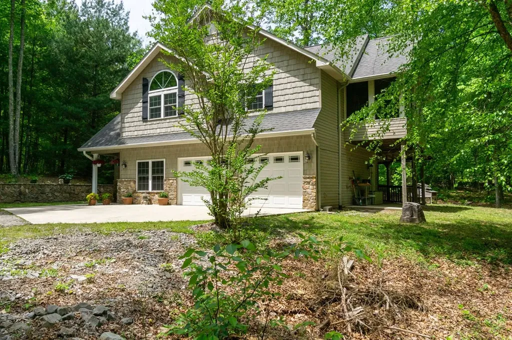 902 Cowpens Monterey TN 38574
