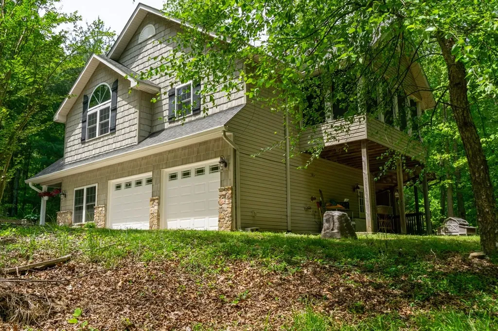 902 Cowpens Monterey TN 38574