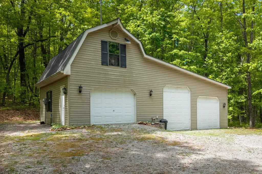 902 Cowpens Monterey TN 38574