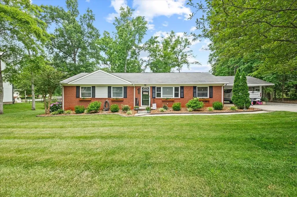 1298 Eastwood Drive Cookeville TN 38501