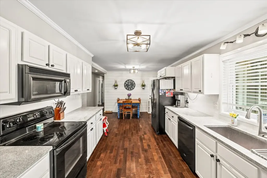 1298 Eastwood Drive Cookeville TN 38501