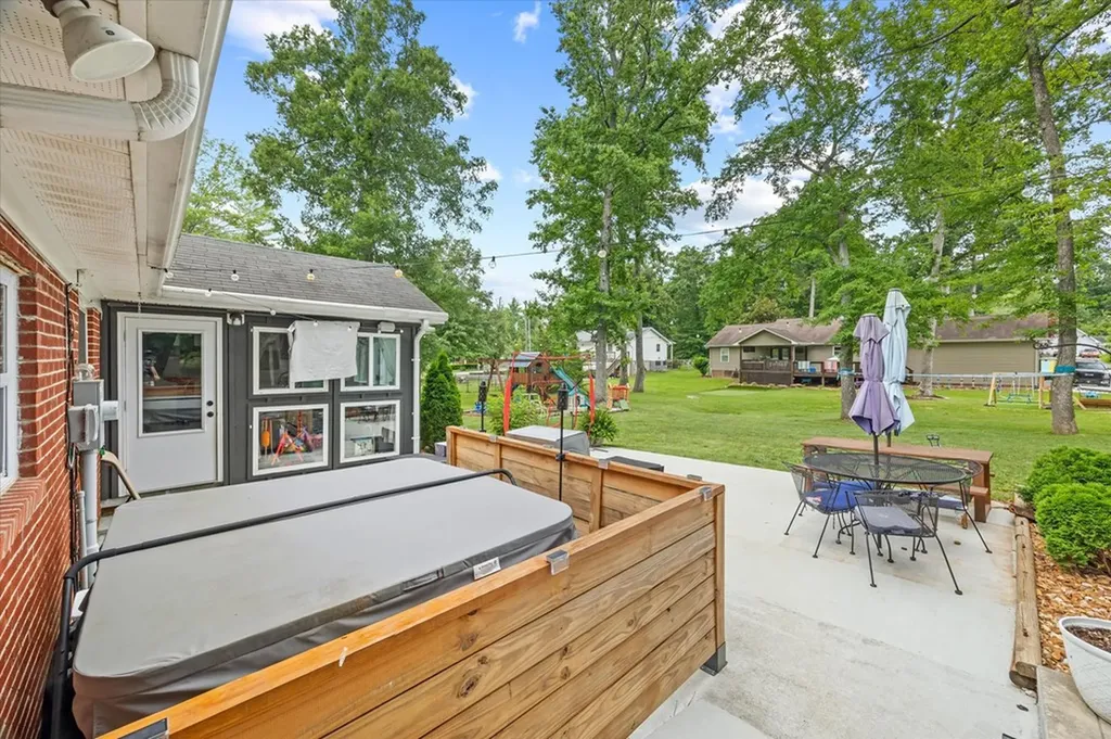 1298 Eastwood Drive Cookeville TN 38501