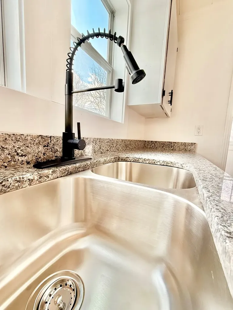 115 Baker Street Sparta TN 38583