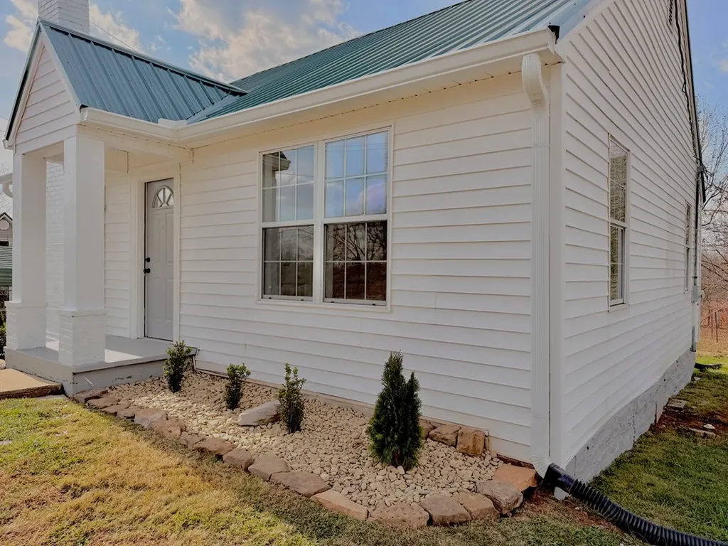 115 Baker Street Sparta TN 38583