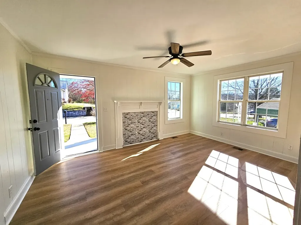 115 Baker Street Sparta TN 38583