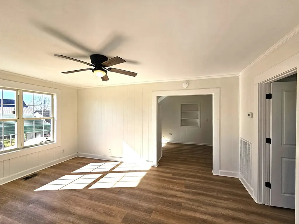 115 Baker Street Sparta TN 38583