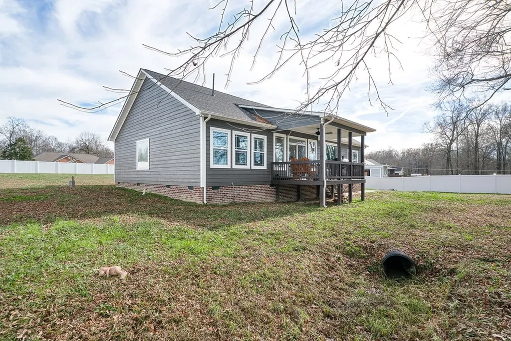 242 Grace Drive Sparta TN 38583