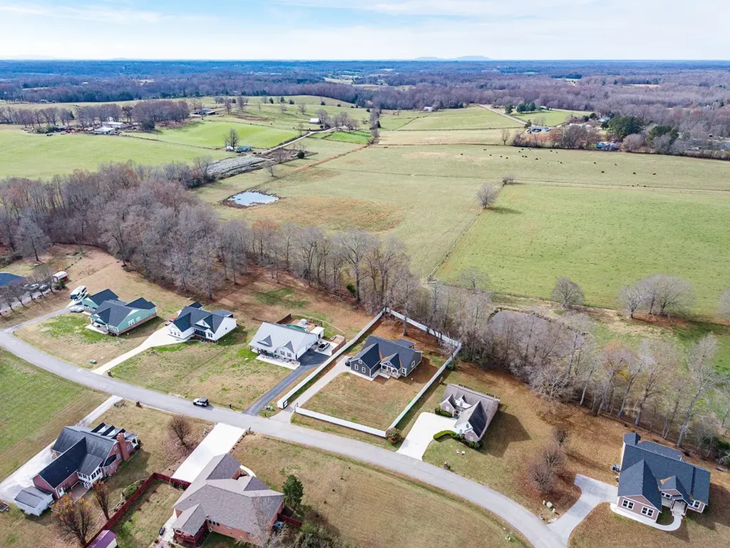 242 Grace Drive Sparta TN 38583