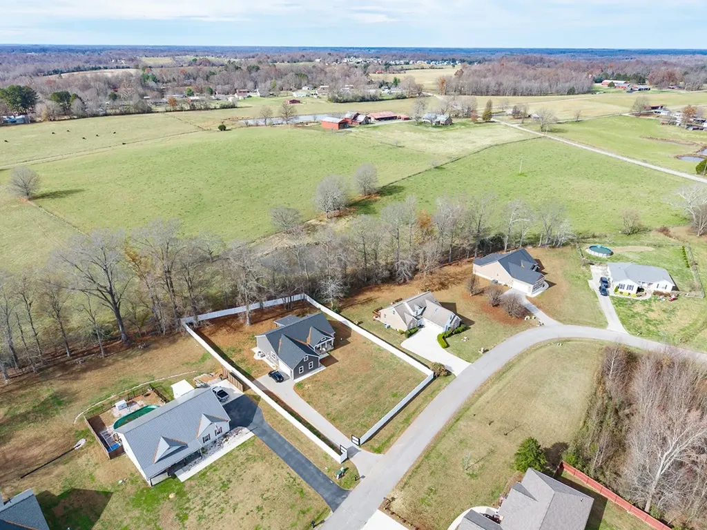 242 Grace Drive Sparta TN 38583