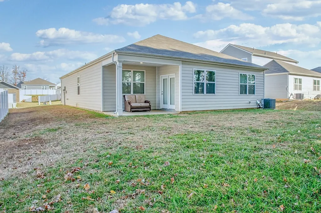 152 Nunally Drive Baxter TN 38544