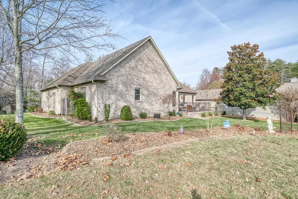 120 Valarian Drive Crossville TN 38558