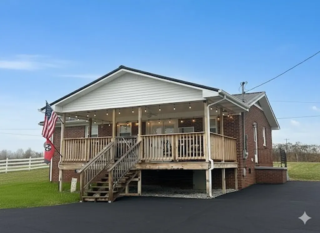 11056 Belk Road Smithville TN 37166