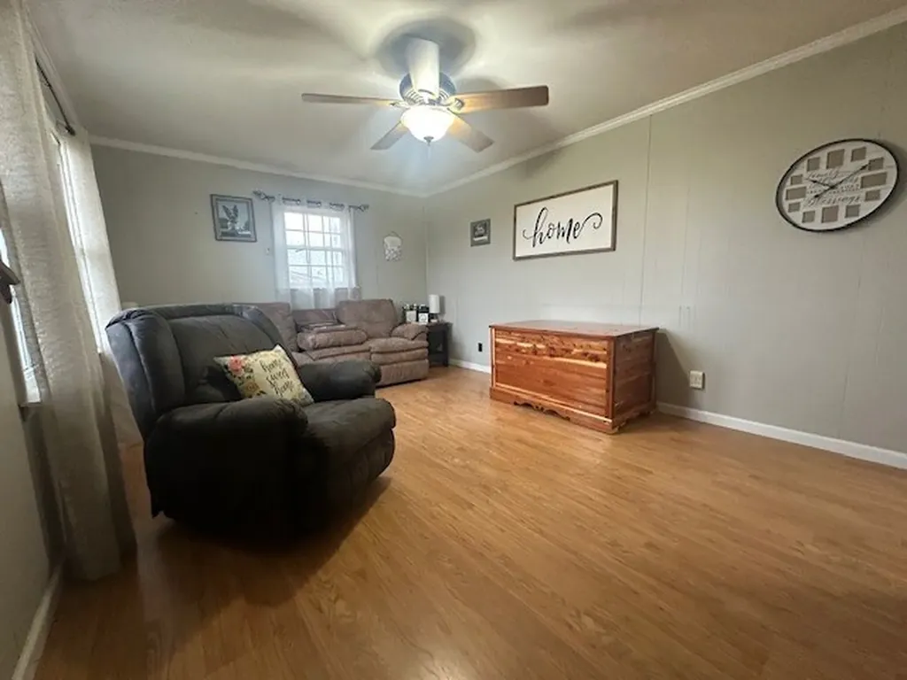 11056 Belk Road Smithville TN 37166