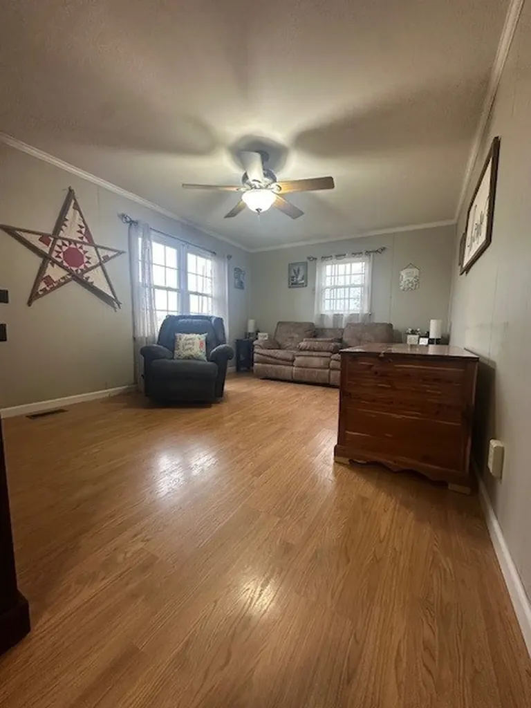 11056 Belk Road Smithville TN 37166