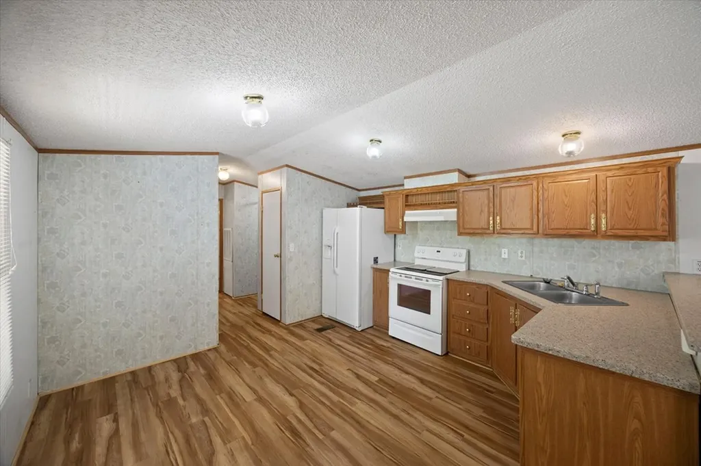 428 James White Road Celina TN 38551