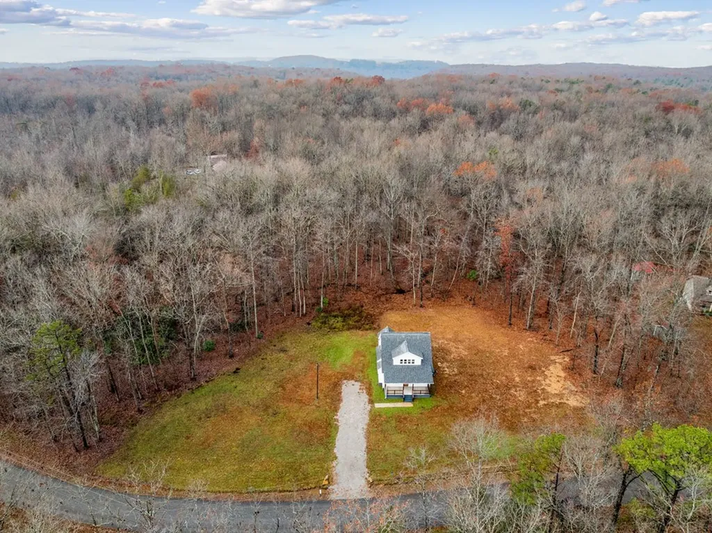 1023 W Laurel Way Monterey TN 38574